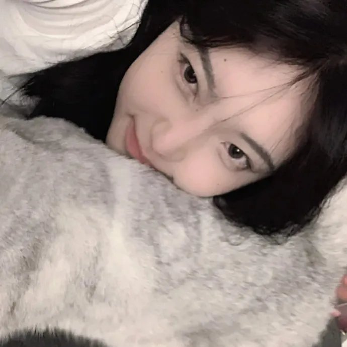 血红溅白纱